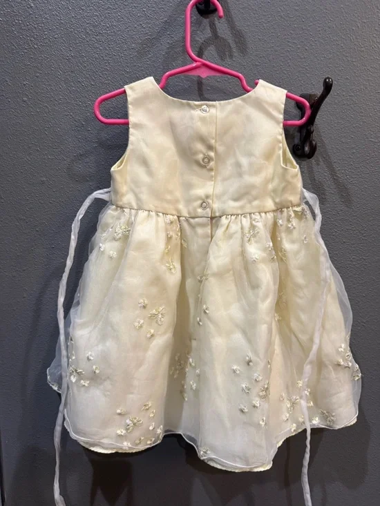 Ivory Floral Organza Girls' Formal Dress - Picture 2 of 4